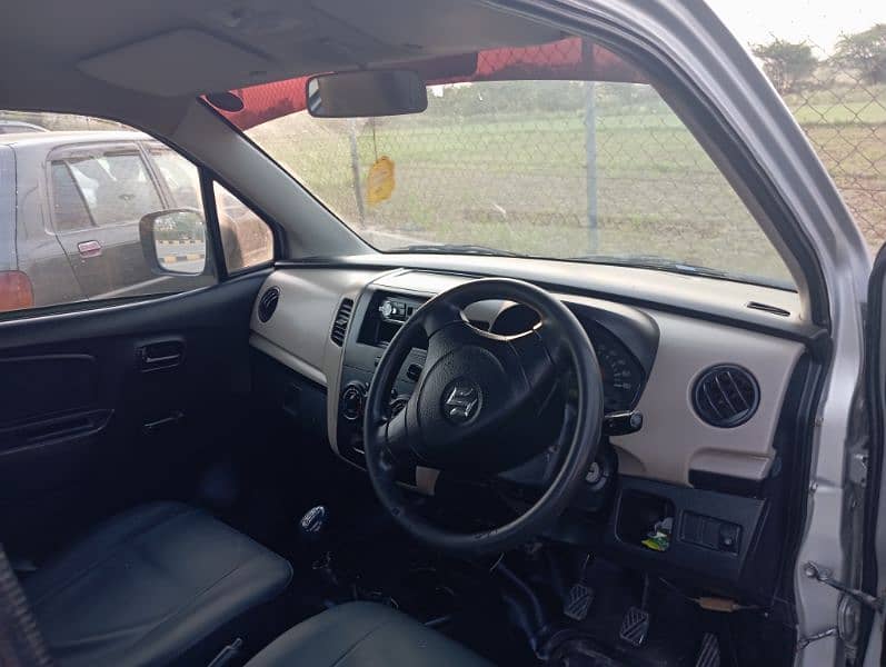 Suzuki Wagon R 2015 8