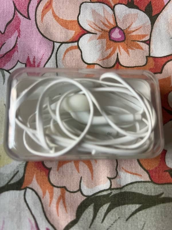 Samsung earphones 2