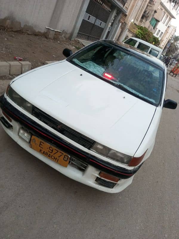 Mitsubishi Lancer 1989 0