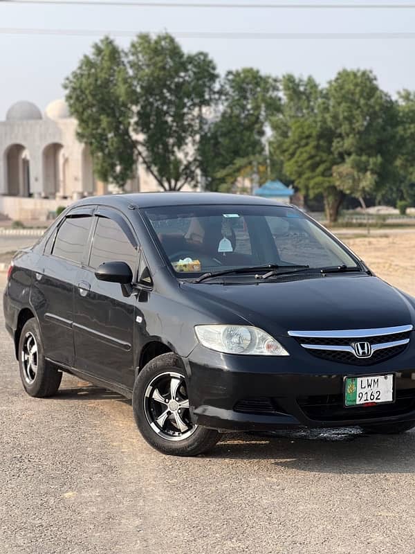 Honda City automatic in perfect condition 3