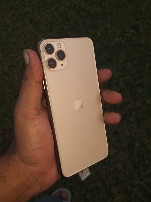 I PHONE 11 PRO MAX 256 GB GOLD COLOUR 2