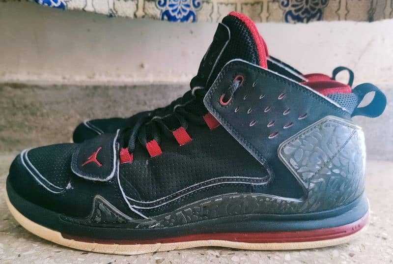 Jordan Evolution '85 Bred - 44/45 3