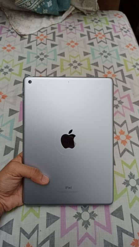 iPad 6th Generation 5