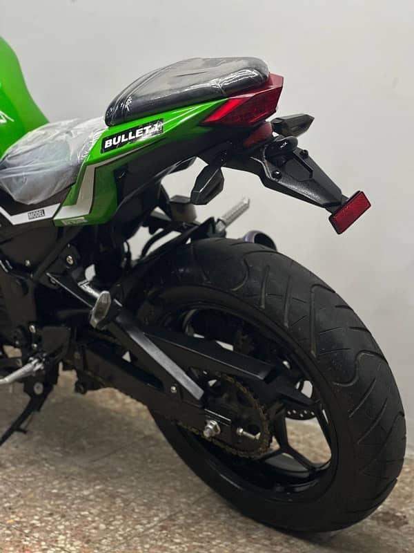 KAWASAKI NINJA ZX10R 250cc REPLICA 5