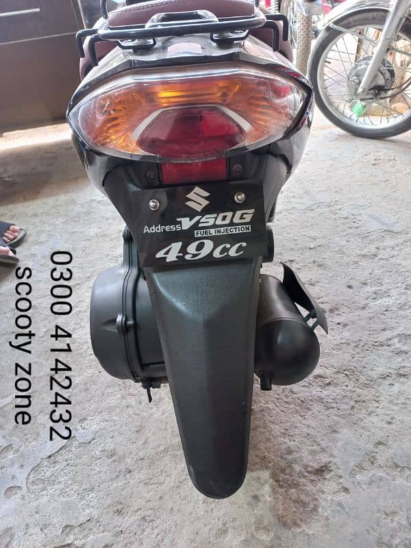 united 100cc scooty available contact at mobile# 03004142432 16