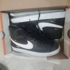 Orignal Branded Shoes sneakers Nike Blazer 77SE MID jogges