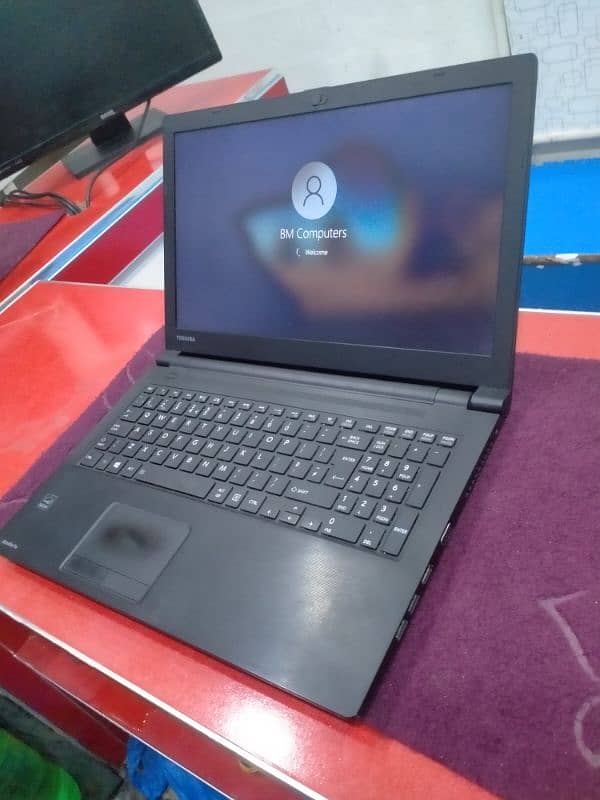 Toshiba i3 4th Generation For Sale / 4 GB Ram / 320 GB HDD 3