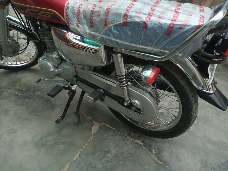 Honda 125 special edition 2021 2022 modle 4