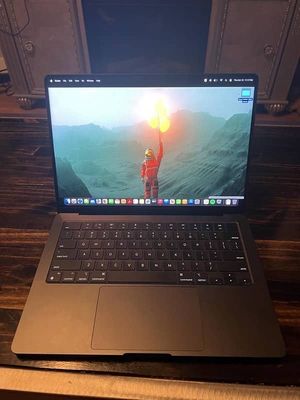 Macbook Pro M3 PRO 18 GB / 512 GB Black 1