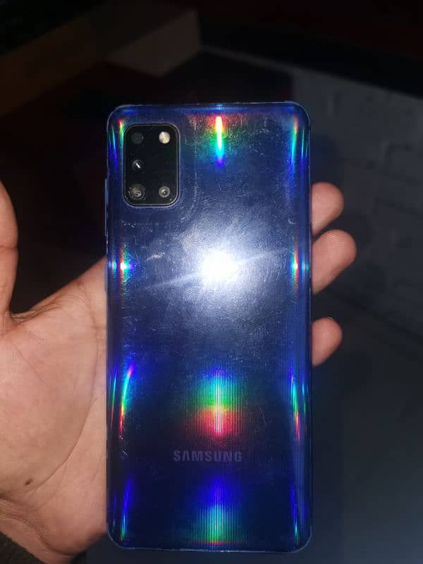 Samsung galaxy a30 pta approved  8gb/128 memory 3