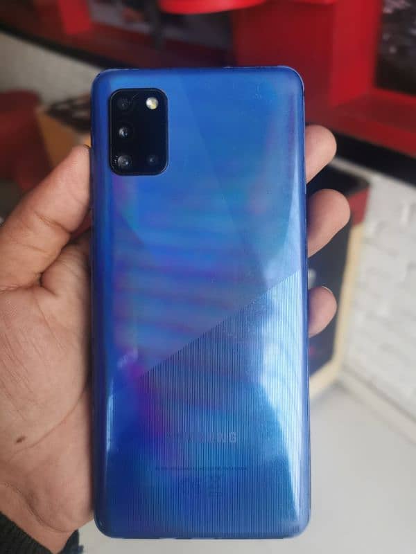 Samsung galaxy a30 pta approved  8gb/128 memory 4