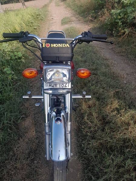 HONDA 125s 3