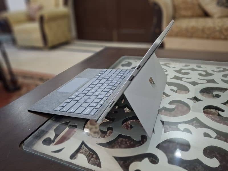 Laptop Delivery all over Pakistan 19