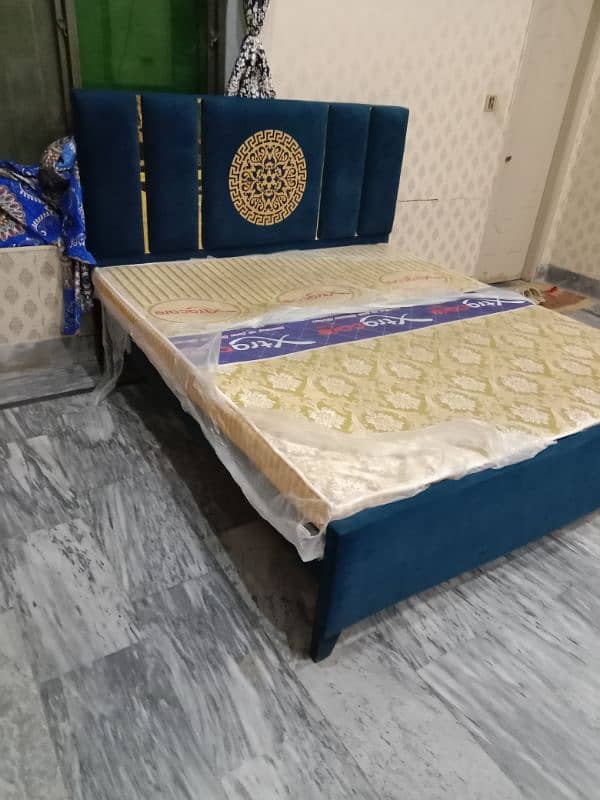 King Size Bed With Mattress Medicated 2 in One 4