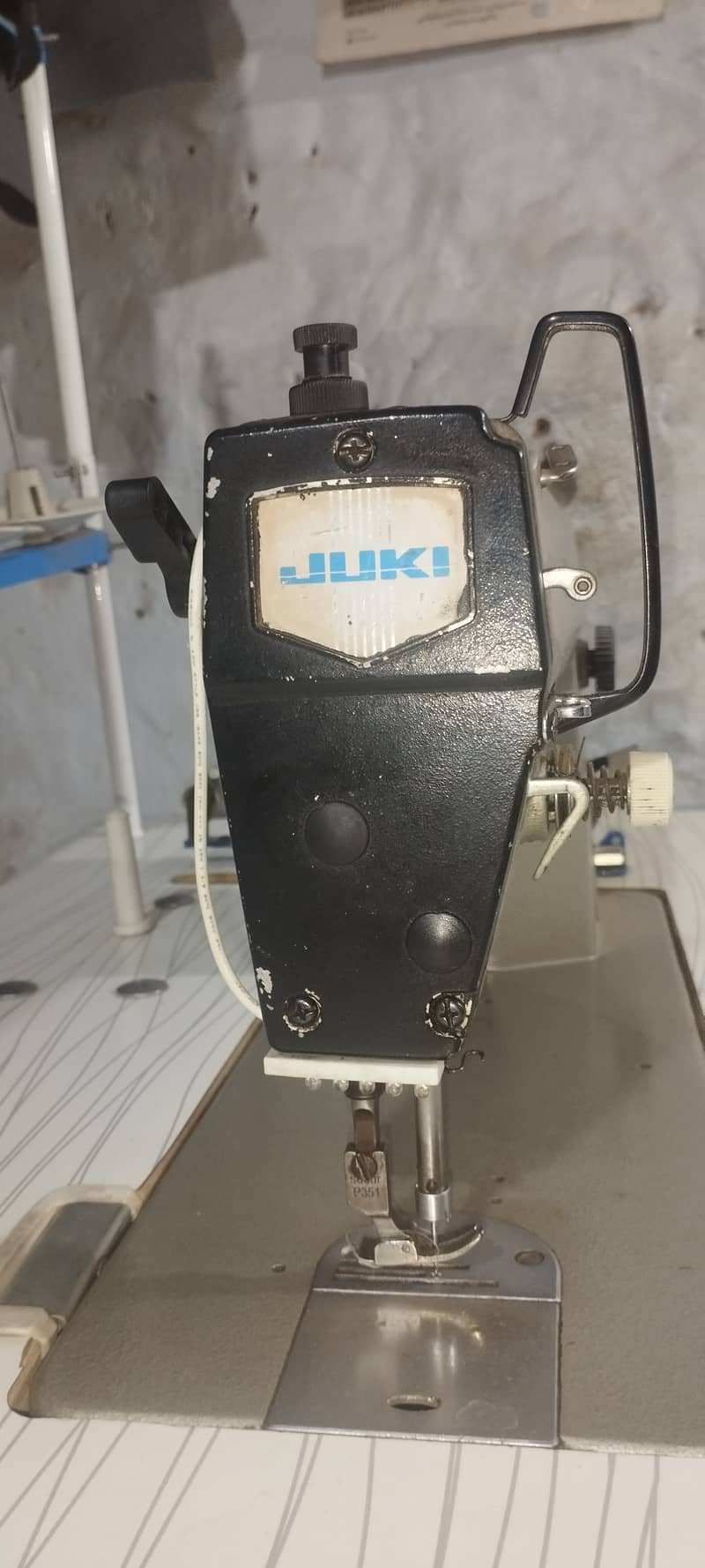 Juki swinging machine 5550 5