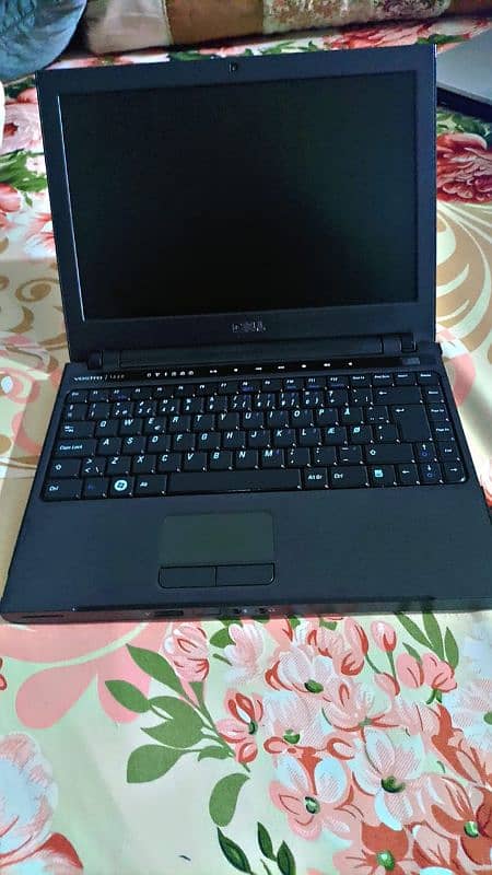 dell laptop lush condition 4g ram 2