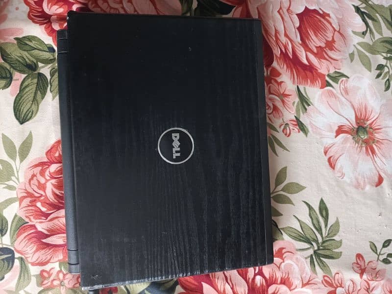 dell laptop lush condition 4g ram 7