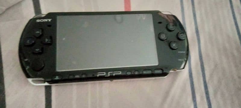 Sony PSP with memory stick and adapter charger 0