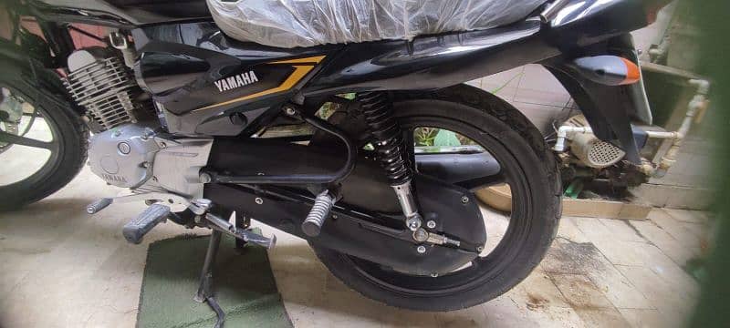 yamaha YBZ DX 2024/05 only 3k kms brand new. 1