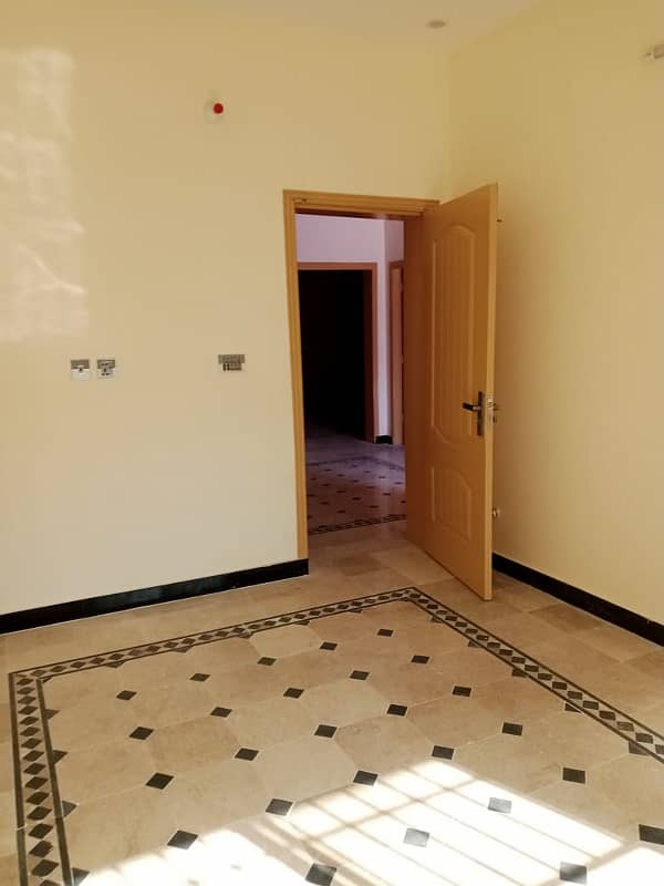 5marla first floor house available for rent With gas Islamabad 4