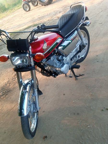 Honda 125 Special edition 22/23 model All punjab number 0