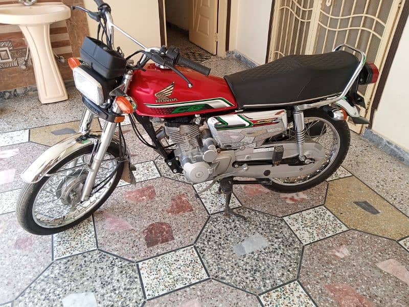 Honda 125 Special edition 22/23 model All punjab number 4