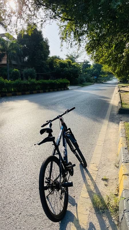 Bicycle in excellent condition . 8