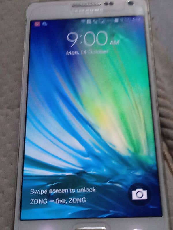 Samsung galaxy A5 10 by 10 condition 03079436065 0