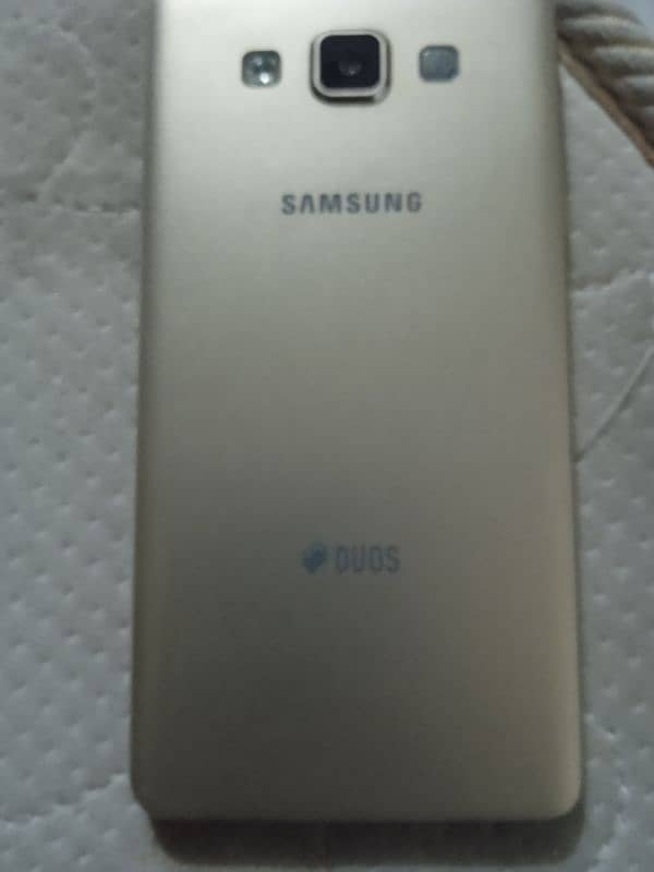 Samsung galaxy A5 10 by 10 condition 03079436065 1