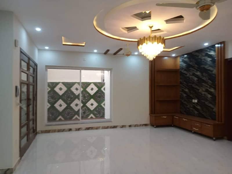 1 Kanal House for sale in Canal Garden Lahore 18