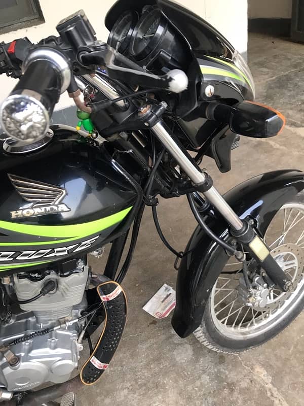 HONDA 125 DELUXE SALE or EXCHNG WITH 150 8