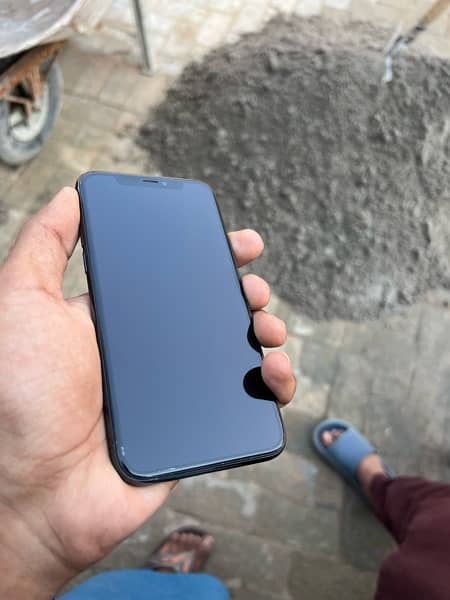 iPhone 11 Pro non PTA factory unlock 1