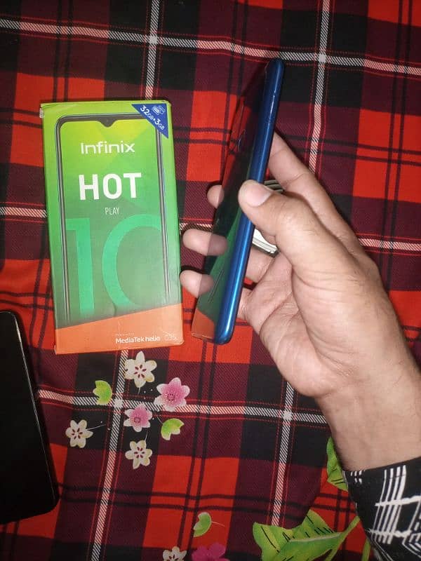 infinix hot 10 play 3GB 32GB 1