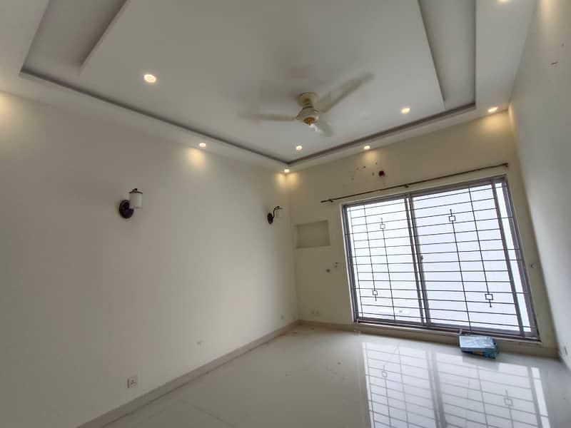 1 kanal Hot Location Full House Available For Rent in Phase 3 DHA Lahore 11