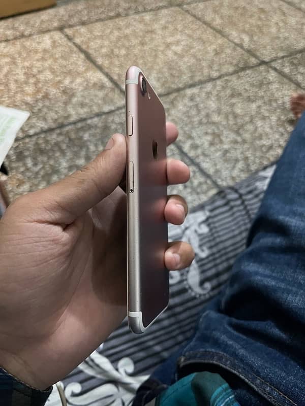 IPHONE 7 128GB PTA APPROVED FOR SALE 1