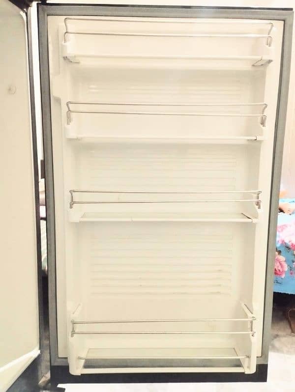 Refrigerator 1