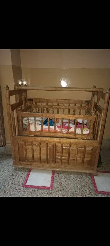 baby cot 1