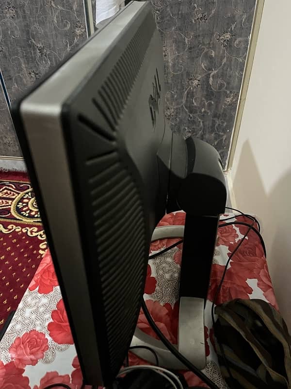 Dell Lcd Moniter  19 inch 2