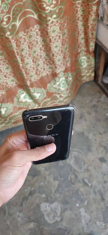 oppo a5 all ok no issue urgent sale 2