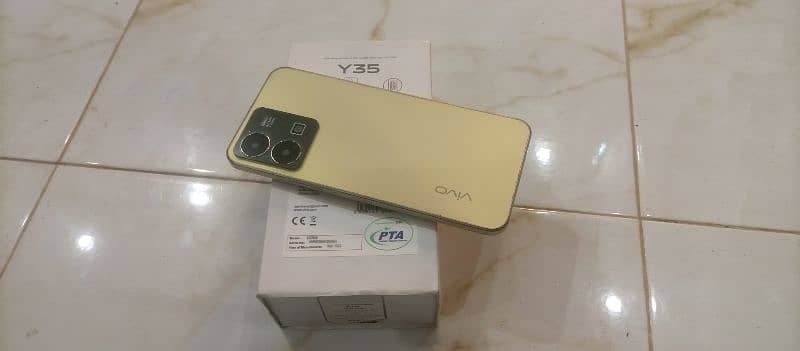 VIVO Y35 8/256 PTA APPROVED CONFIRM 10/9 WITH BOX 12