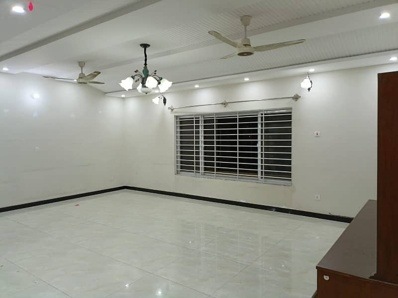 A Well Designed Upper Portion Is Up For rent In An Ideal Location In Soan Garden 3