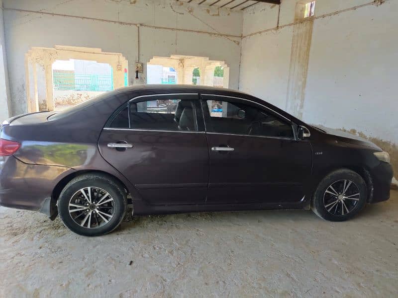 Toyota Corolla Altis 2013 8