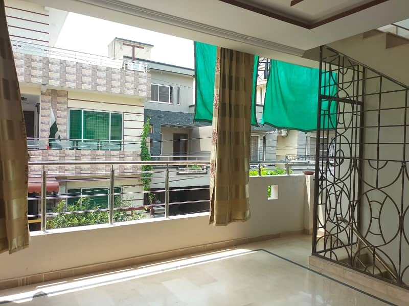 Centrally Located Upper Portion For rent In Soan Garden Available 2