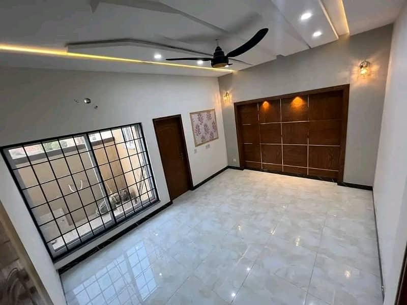 5 MARLA HOUSE AVAILABLE FOR IN DHA LAHORE 6