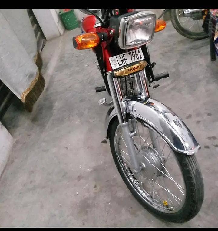 Honda CD 70 CC 2006 model for urgent sale 2