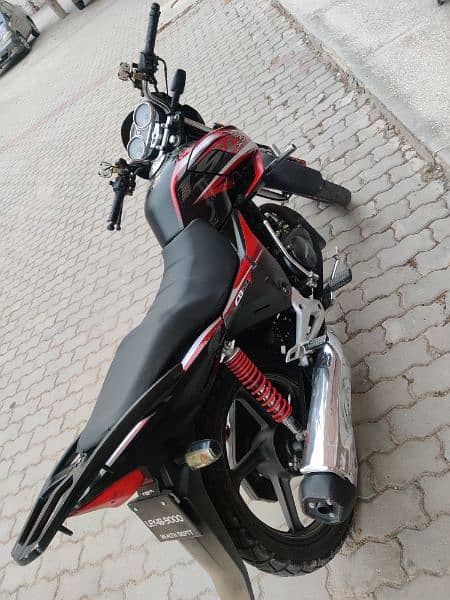 Honda CB150f black low  mileage 0