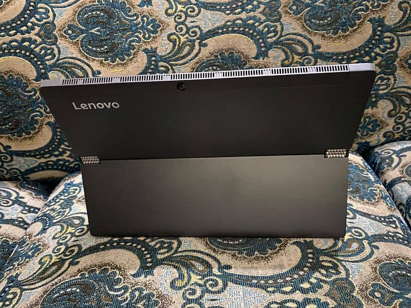 Lenovo MiiX 520 11