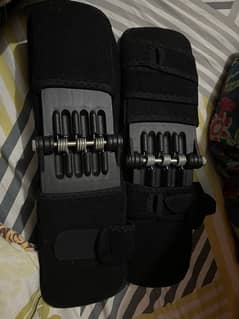 kneecap resistance strap