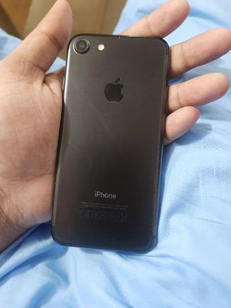 iphone 7 32gb pta approved 1