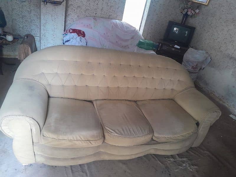 sofas and loveseats 3